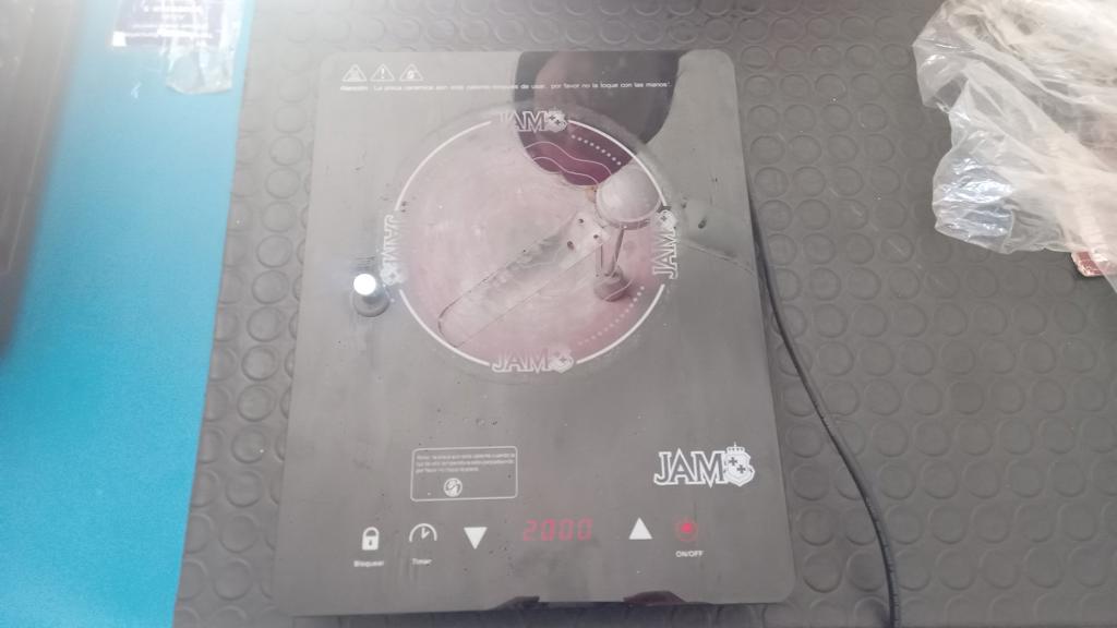 Cocina Electrica Tipo Vitroceramica Marca Jam Modelo Fydds2021 Usado En Buen Estado Acc No Tiene