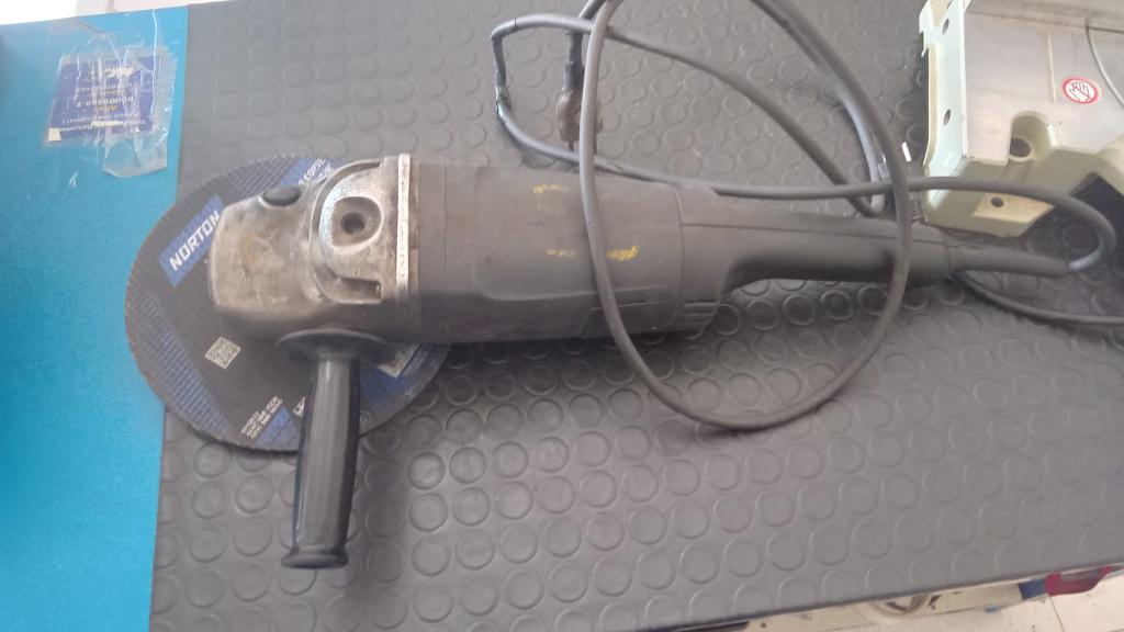 Pulidora Marca Bosch Modelo Gws25230 Tamaño Mediano Usado Con Desgaste Acc DiscoMango