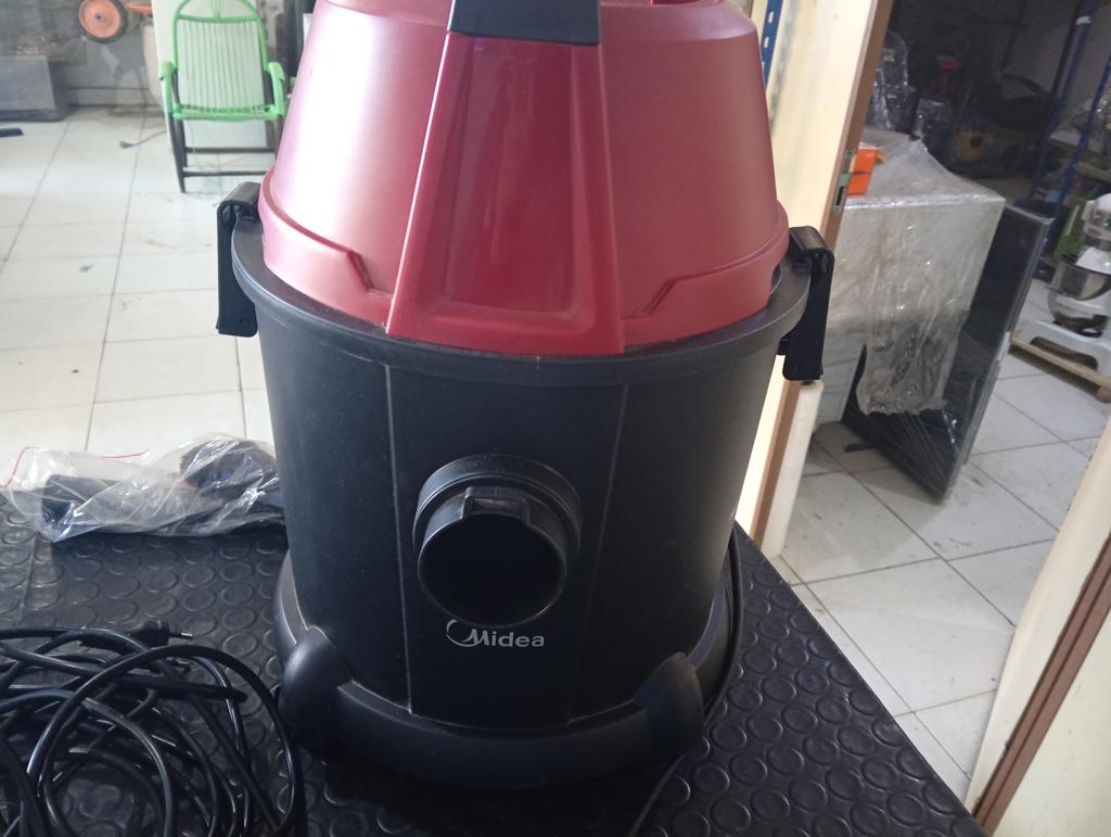 Aspiradora Marca Midea Modelo Vtw21b15ta Usado En Buen Estado Acc Manguera3cabezal2tubos