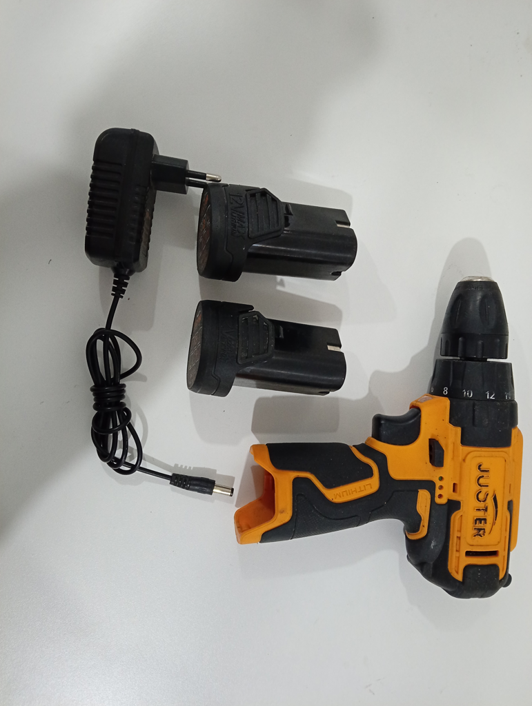 Taladro Marca Juster Modelo J0520 Usado En Buen Estado Acc Cargador 2baterias