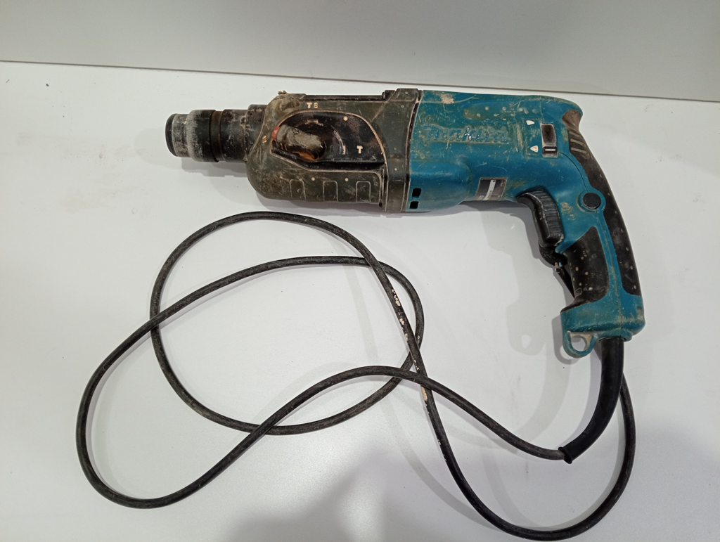 Taladro Marca Makita Modelo Hr2470 Usado Con Desgaste Acc No Tiene