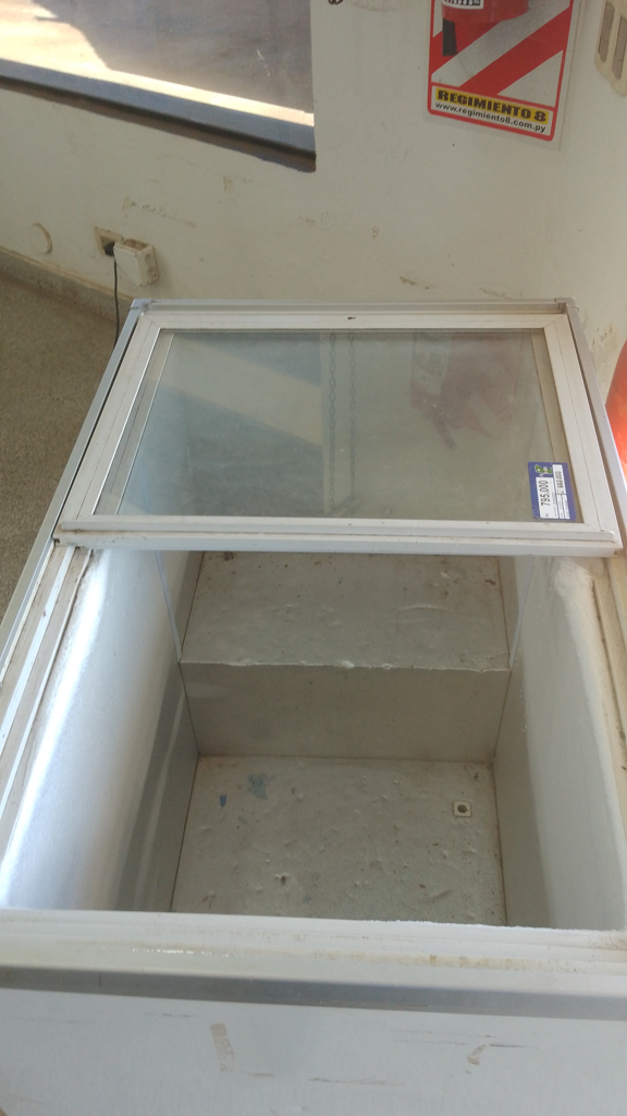 Congeladora / Frezzer Marca Midas Litros 310 Modelo Sd-310t Usado Con Desgaste Acc No Tiene