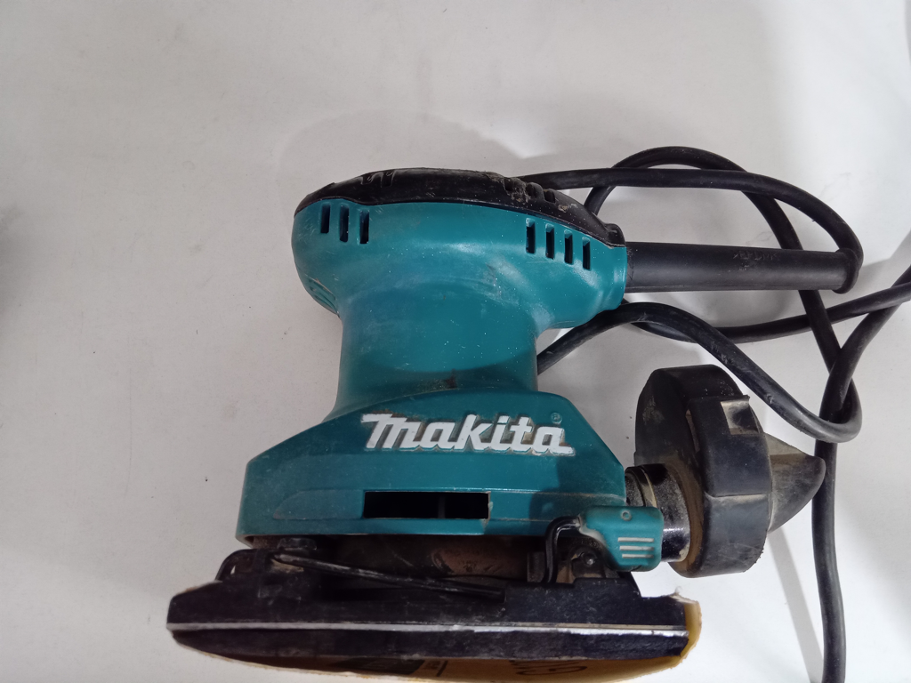 Lijadora Marca Makita Modelo Bo4557 Usado En Buen Estado Acc 1 Lija