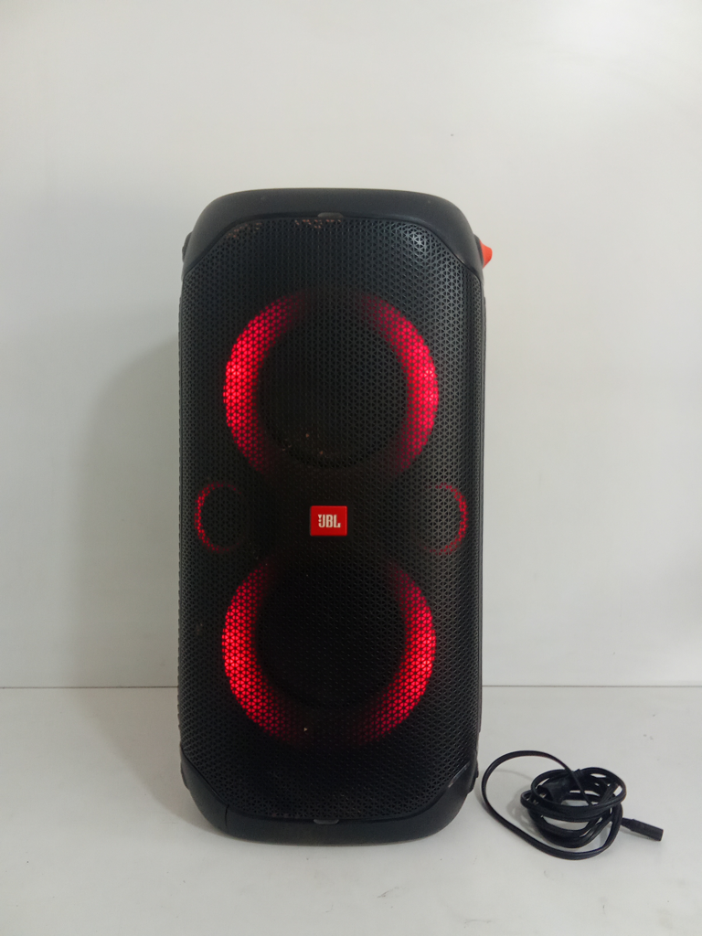 Caja De Sonido Amplificada Marca Jbl Modelo Party Box 110 Sin Control Usado En Buen Estado Acc Cable Power