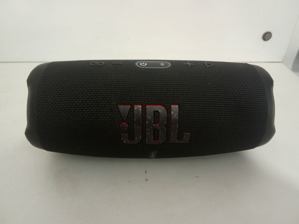 Speaker Potencia Watts No Tiene Marca Jbl Sin Control Modelo Charge 5 Usado En Buen Estado Sin Caja Acc No Tiene