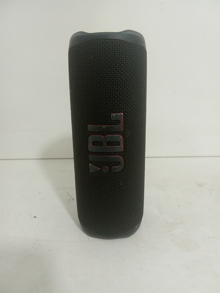 Speaker Potencia Watts No Tiene Marca Jbl Sin Control Modelo Flip 6 Usado En Buen Estado Sin Caja Acc No Tiene