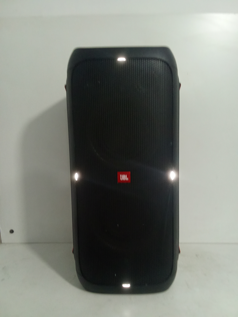 Caja De Sonido Amplificada Marca Jbl Modelo Party Box 310 Sin Control Usado En Buen Estado Acc RuedasLedsCable Power