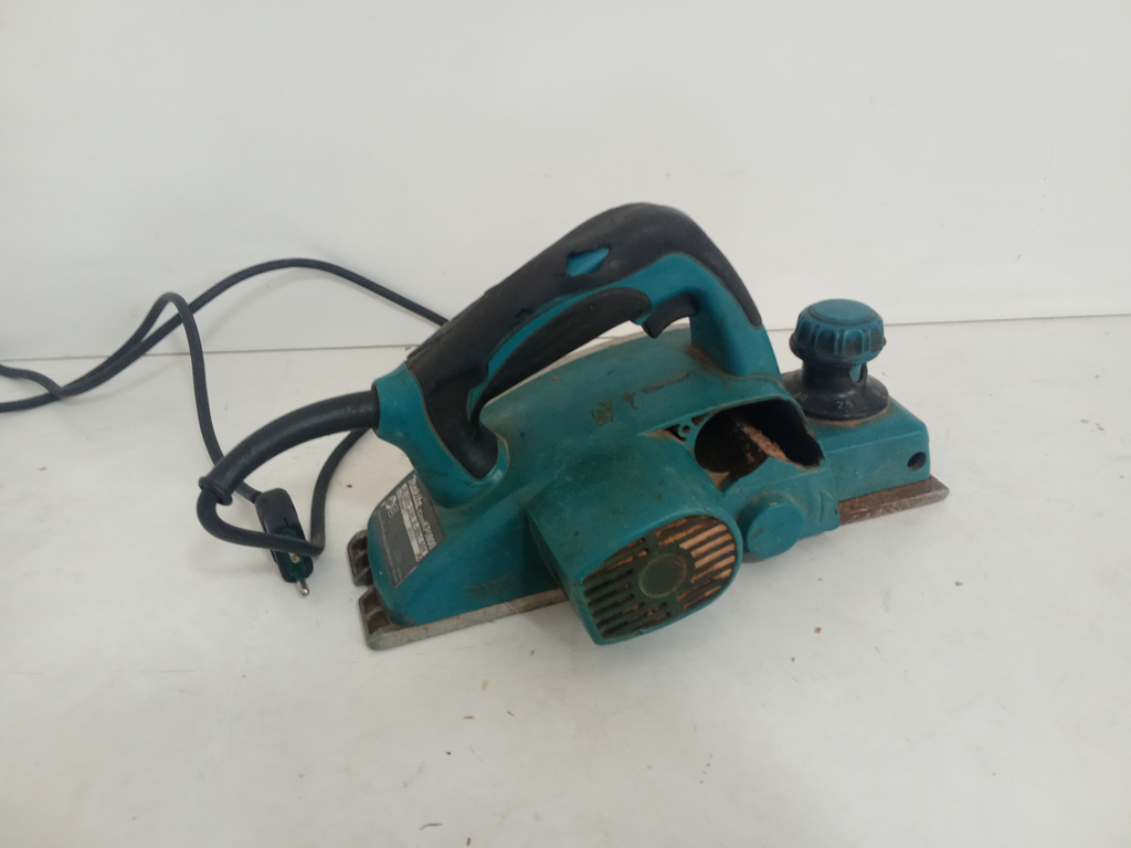 Cepilladora De Madera Marca Makita Modelo Kp0800 Usado En Buen Estado Acc No Tiene