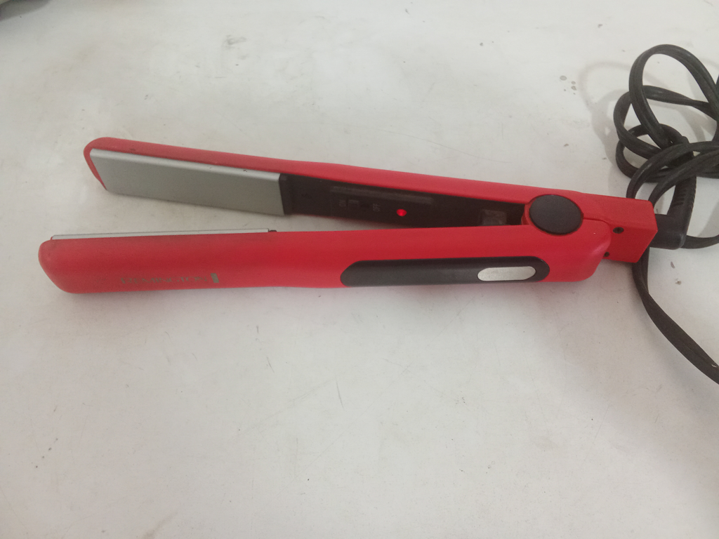 Planchita Para Cabello Marca Remington Modelo No Tiene Usado En Buen Estado Acc No Tiene
