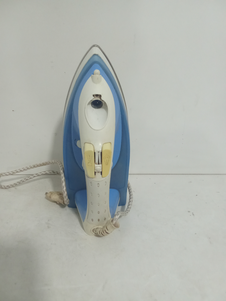 Plancha Electrica Marca Matsui Modelo Matsui Mt-Pv0210 Usado En Buen Estado Acc No Tiene