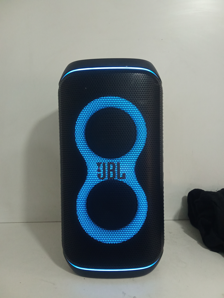 Caja De Sonido Amplificada Marca Jbl Modelo Party Box Club 120 Con Control Usado En Buen Estado Acc RuedasCable Power