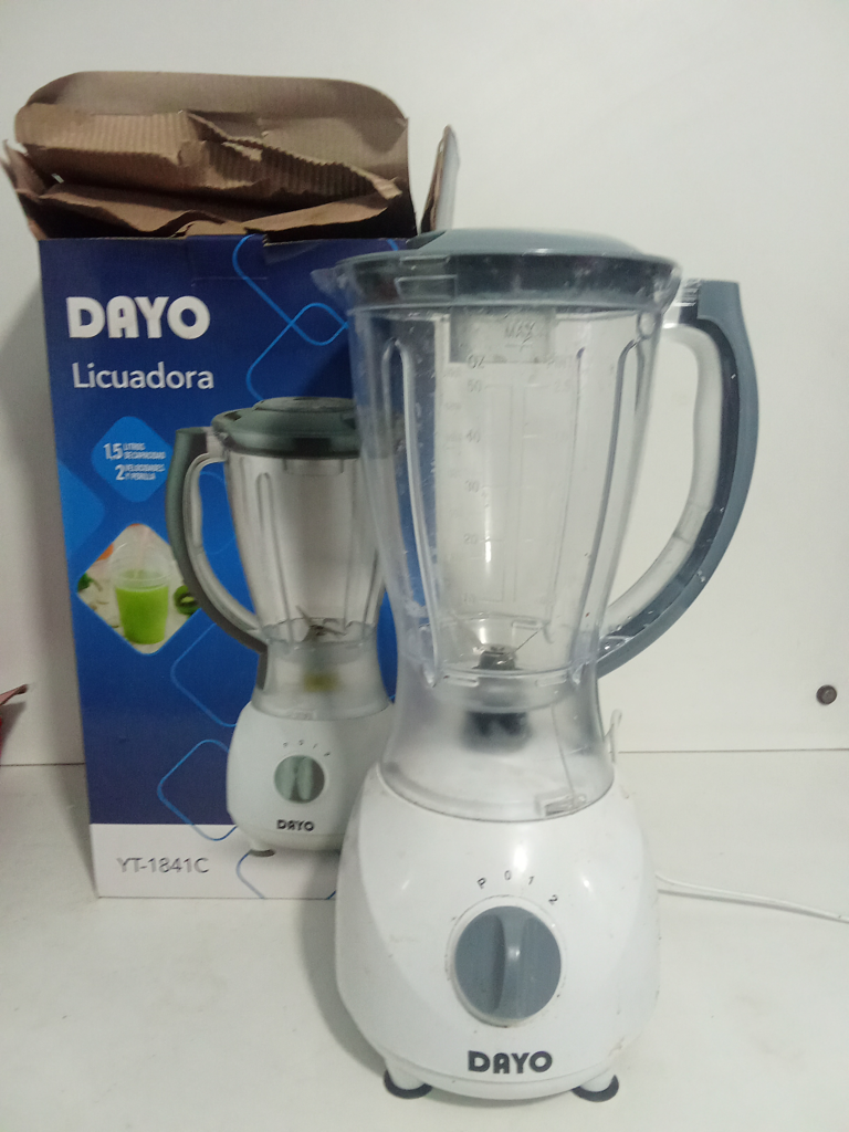 Licuadora Marca Dayo Modelo Yt-1841c Velocidades Usado En Buen Estado Acc Jarra De Plastico
