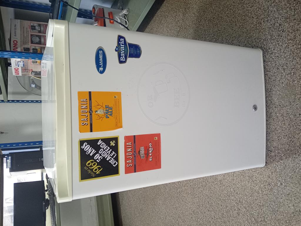 Frigobar Marca James Litros 87 Modelo J-90k Usado En Buen Estado Con No Tiene Acc 2 Parrilla 1 Puerta