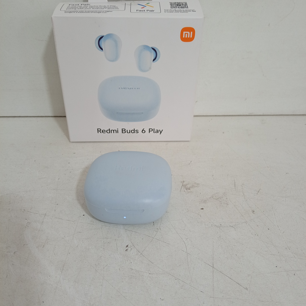 Auricular Marca Xiomi Modelo Redmi Buds 6 Play Usado En Buen Estado Con No Tiene Acc 1 Par De Gomas De Repuesto