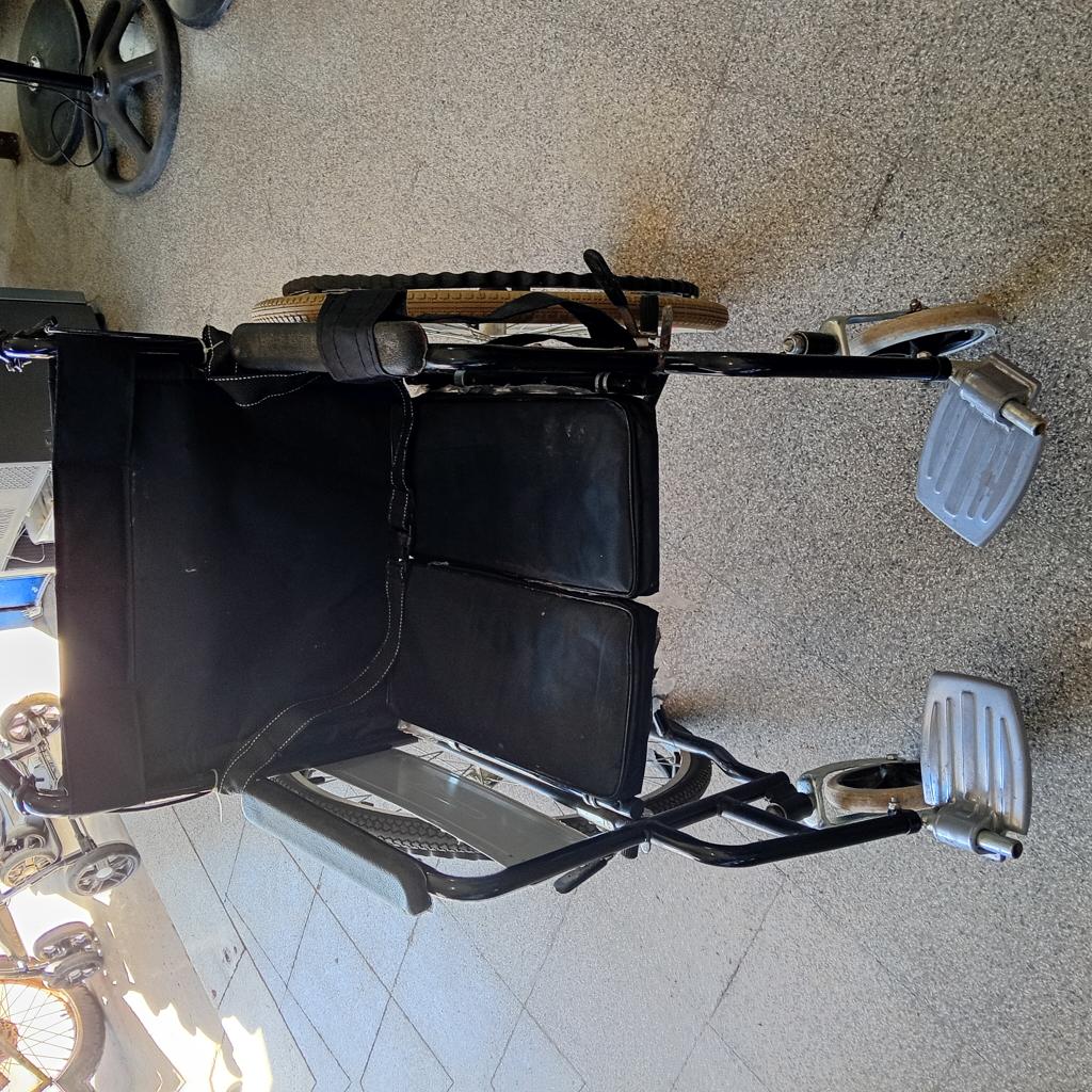Silla De Ruedas Marca No Tiene Modelo No Tiene Usado En Buen Estado Acc Frenos