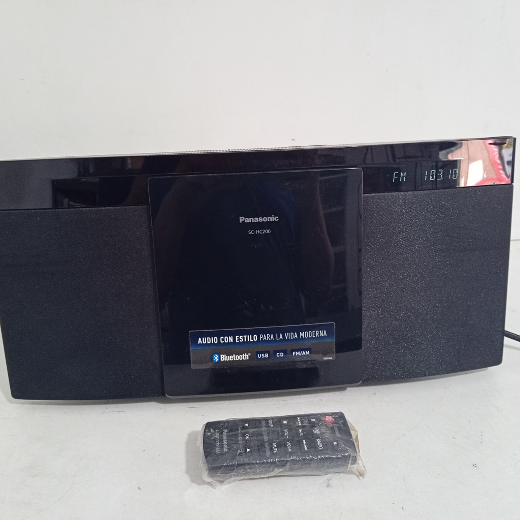 Radio Marca Panasonic Modelo Cs-Hc200 Con Control Sin Caja Usado En Buen Estado Acc FmAmAntenaBtCable Power