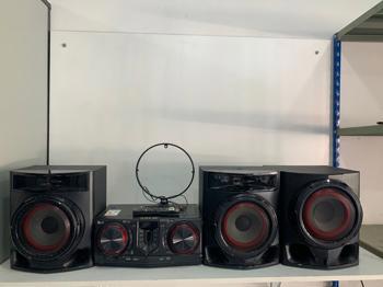 Equipo De Sonido Marca Lg Con Control Modelo Cj45 Usado En Buen Estado Acc C/AntenaC/BtC/1 WooferC/Entrada UsbC/Lector De CdC/2 Parlantes