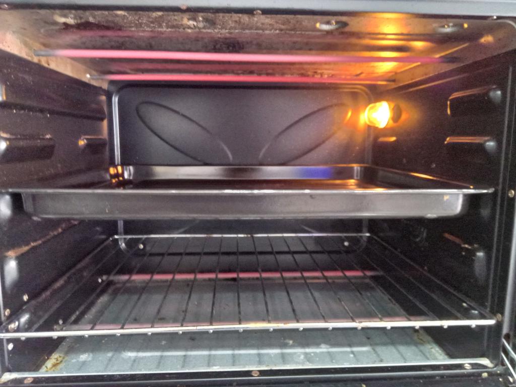Foto 7 de Horno Marca Jam Litros 60 Modelo Dn60e-Rml Usado En Buen Estado Acc C/ParrillaC/BandejaC/Luz Interna