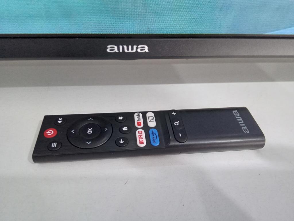Foto 2 de Televisor Led Smart De 43 '' Marca Aiwa Modelo Aw43b4smfl Con Control Usado En Buen Estado Acc C/2 Patitas De Pedestal