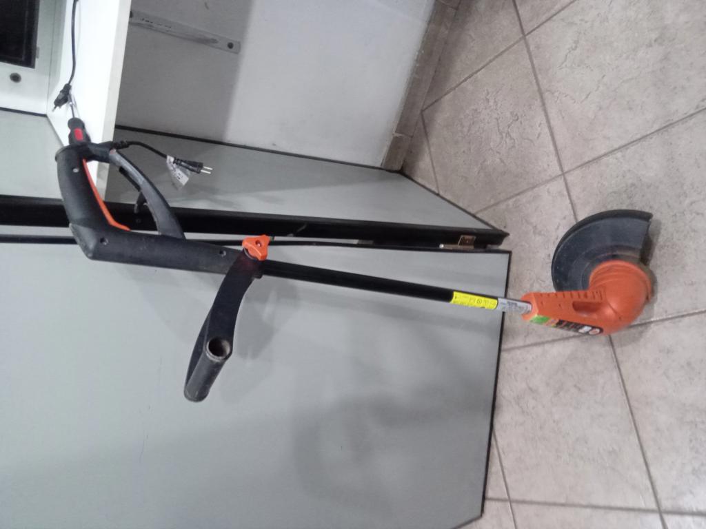 Bordeadora De Cesped Marca Tramontina 1500w Modelo Ap1500t Usado En Buen Estado Acc C/Cabezal De Nylon