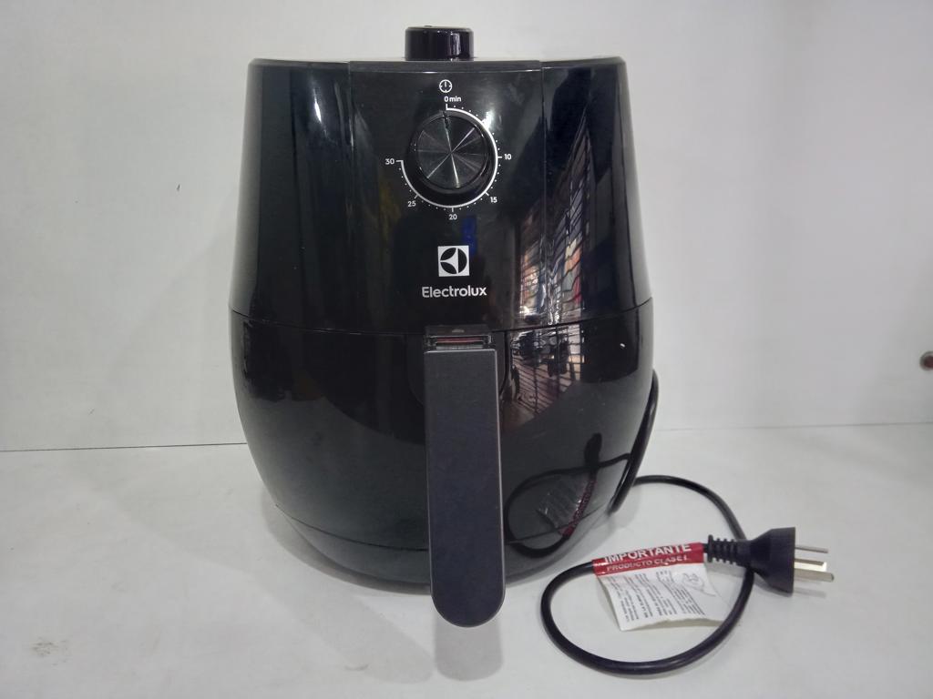 Fritadora Marca Electrolux Modelo Eaf10 Usado En Buen Estado Acc C/Canasto