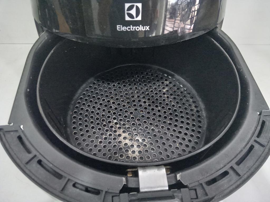 Foto 3 de Fritadora Marca Electrolux Modelo Eaf10 Usado En Buen Estado Acc C/Canasto