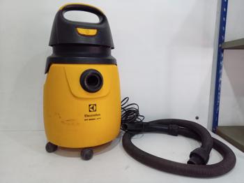 Aspiradora Marca Electrolux Modelo Gt30n Usado Con Desgaste Acc C/Manguera