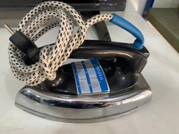 Plancha Electrica Marca Oxford Modelo No Tiene Usado En Buen Estado Acc No Tiene