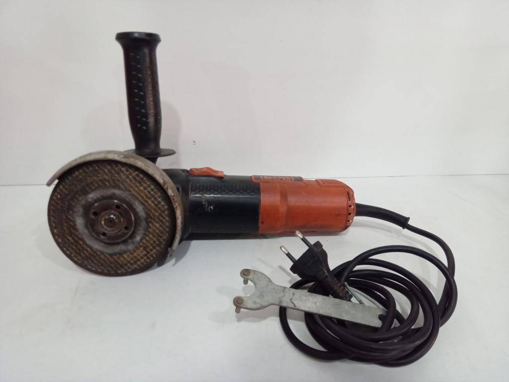 Pulidora Marca Black Decker Modelo G720-B2c Tamaño Pequeño Usado Con Desgaste Acc C/DiscoC/LlaveC/ProtectorC/Manija