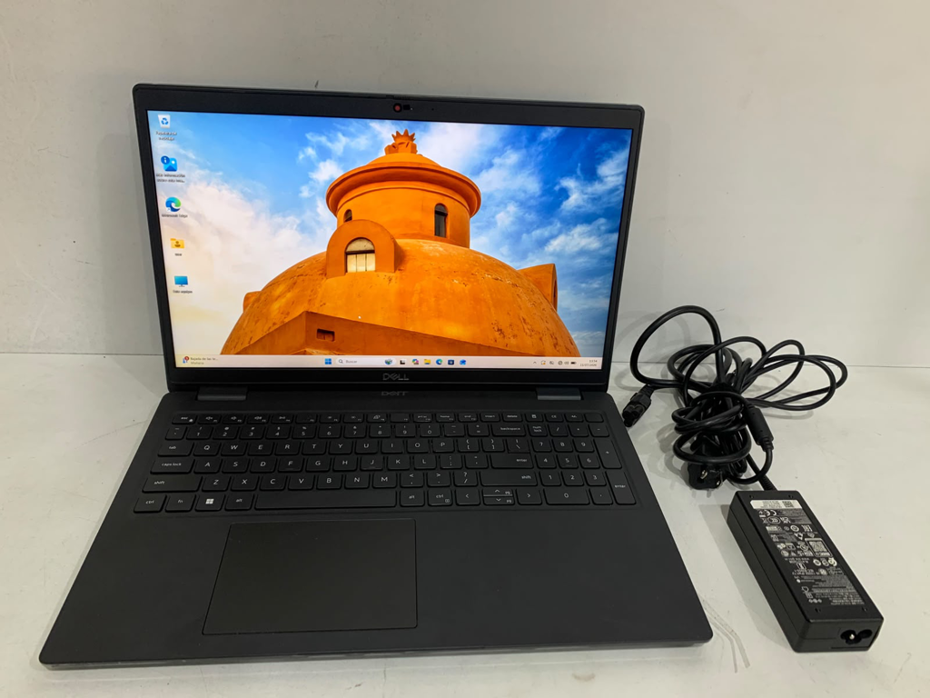 Notebook Marca Dell 3520 Modelo P108f Procesador Intel Core I7 Memoria Ram 16 Gb Disco Duro 500 Gb Generacion 11 Acc C/Teclado Numerico