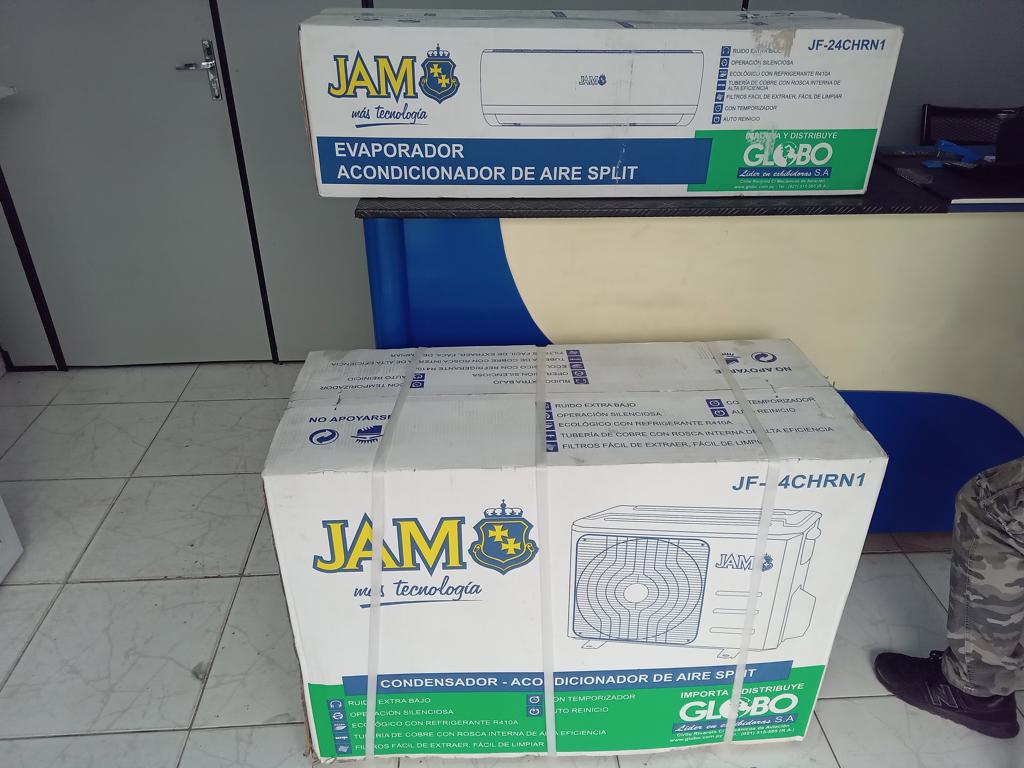 Aire Acondicionado Tipo Split Marca Jam Potencia Btu 24.000 Con Kit Instalacion Con Control Modelo Jf-24chrn1 Nuevo Sin Uso Con Caja Acc Todos Sus Accesorios