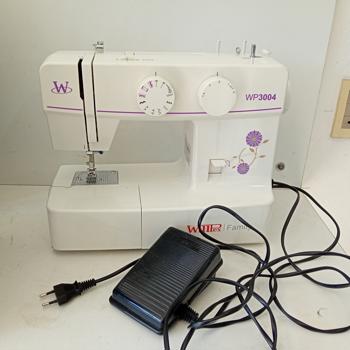 Maquina De Coser Familiar Marca Willpex Modelo Family Wp3004 Usado En Buen Estado Acc Pedal