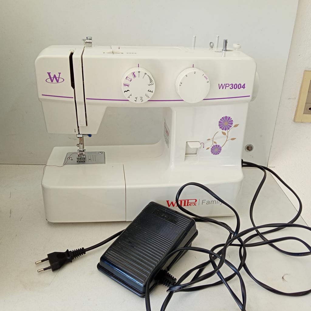 Maquina De Coser Familiar Marca Willpex Modelo Family Wp3004 Usado En Buen Estado Acc Pedal