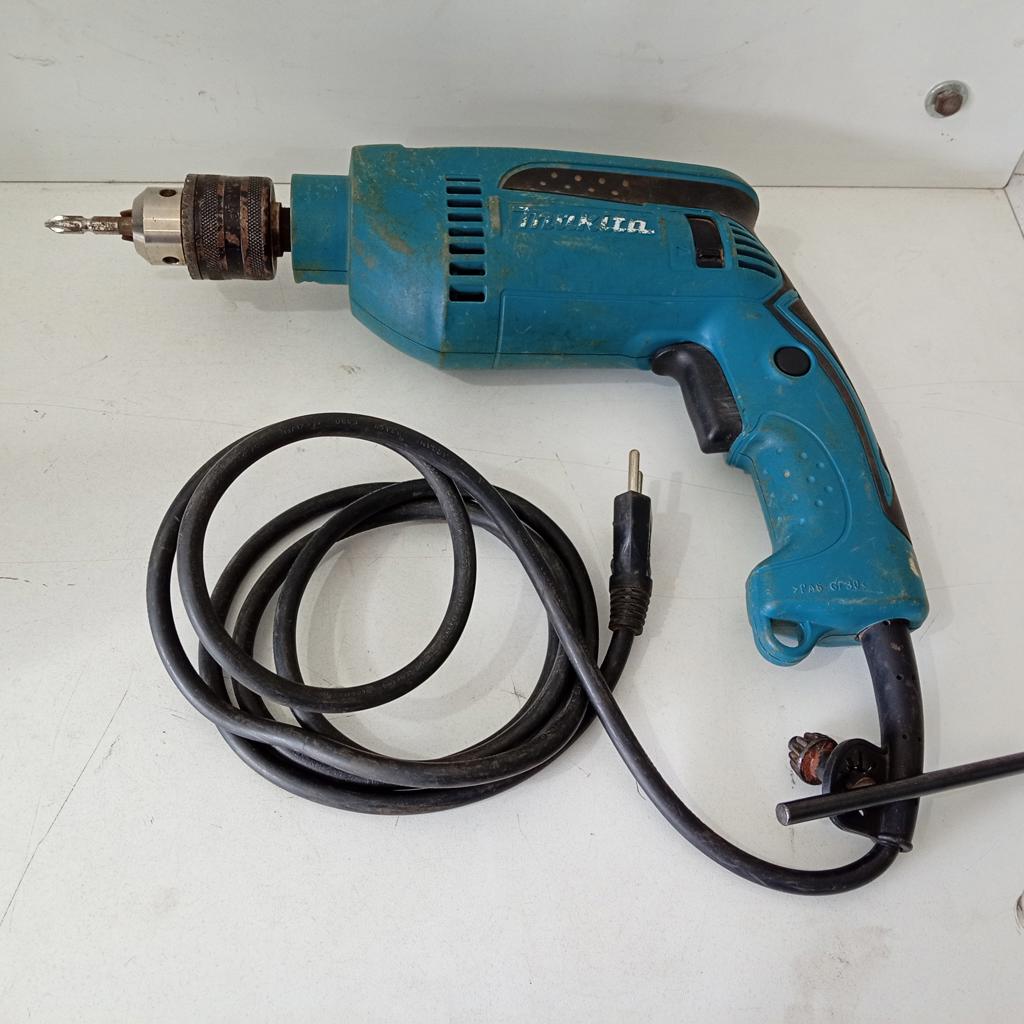 Taladro Marca Makita Modelo Hp1640 Usado En Buen Estado Acc Llave MandrilMecha