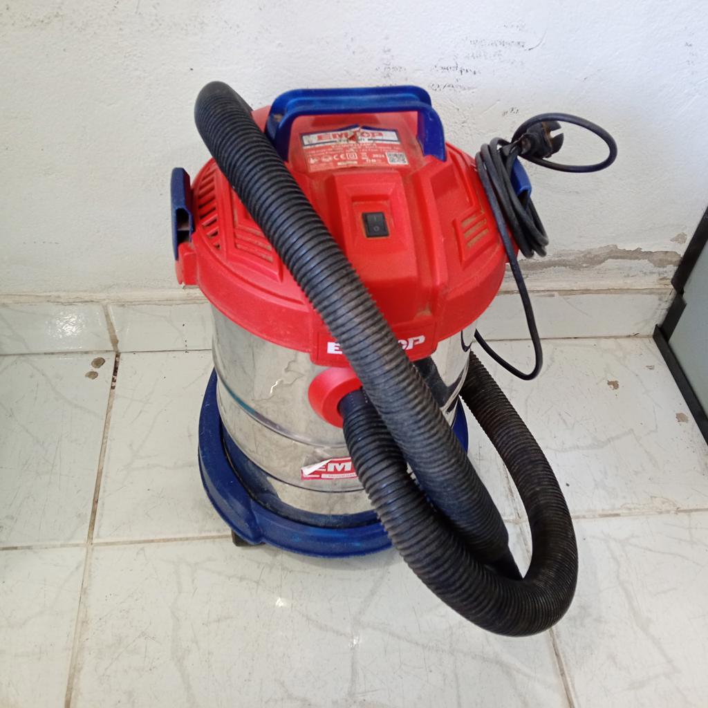 Aspiradora Marca Emtop Modelo Evcr0801 Usado En Buen Estado Acc Manguera