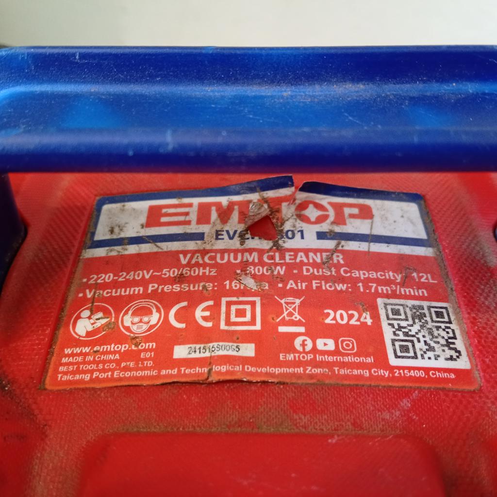 Foto 2 de Aspiradora Marca Emtop Modelo Evcr0801 Usado En Buen Estado Acc Manguera