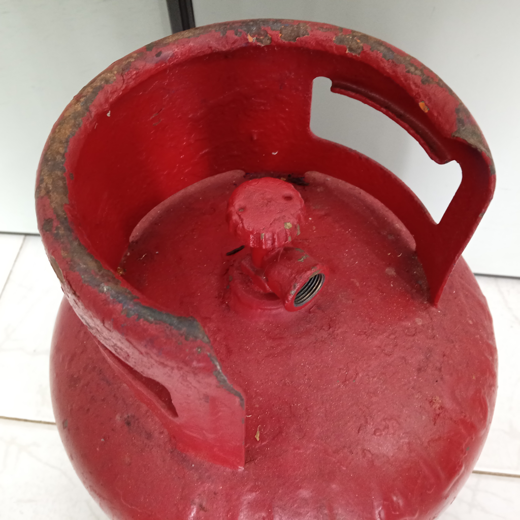 Foto 2 de Garrafa Cap 10 Kg. Marca Pumagas Usado En Buen Estado Color Rojo Acc No Tiene