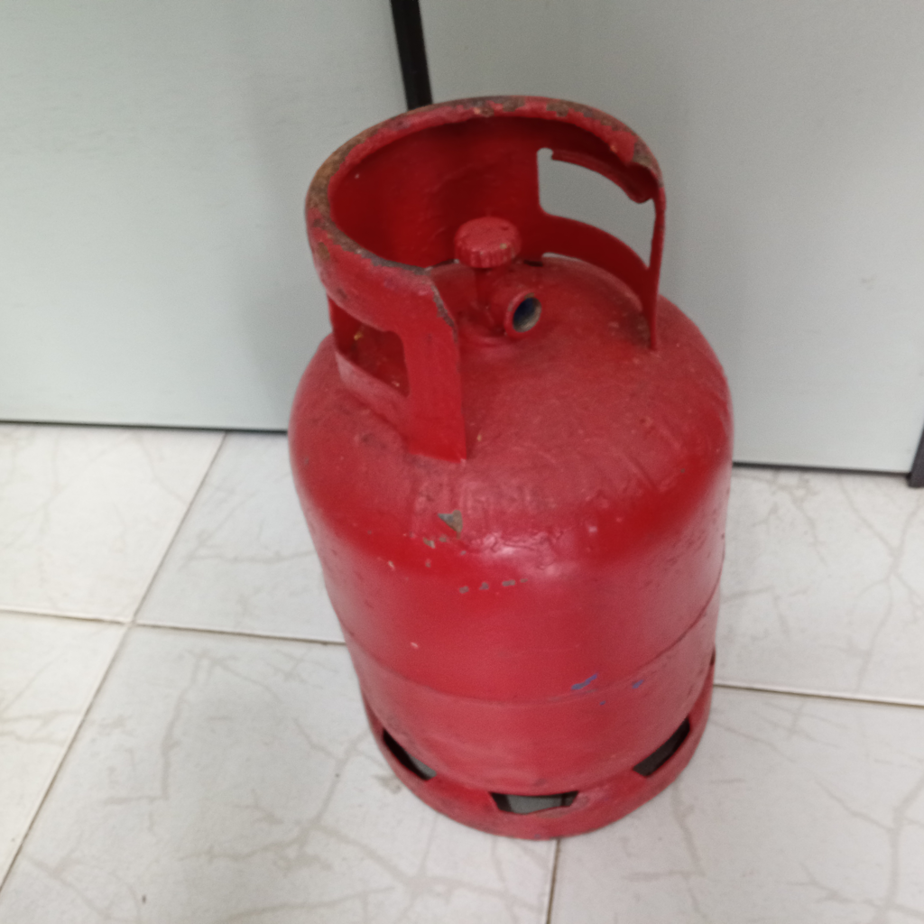 Foto 3 de Garrafa Cap 10 Kg. Marca Pumagas Usado En Buen Estado Color Rojo Acc No Tiene