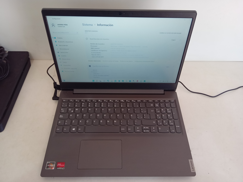 Notebook Marca Lenovo Modelo 82c7 Procesador Amd Ryzen 5 Memoria Ram 8 Gb Disco Duro 1.000 Gb Generacion No Tiene Acc CargadorTeclado Numerico