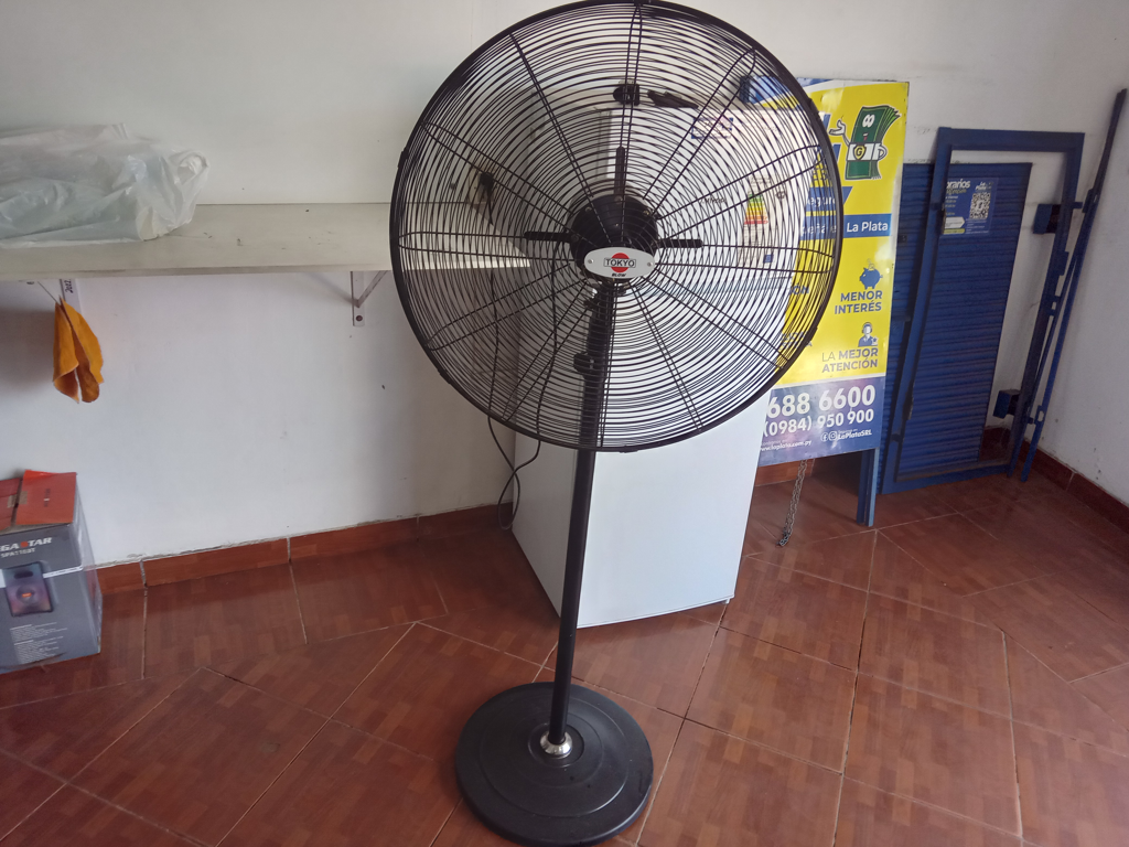 Ventilador 3 Velocidades Marca Tokyo Modelo Vetokpii26-Ar Usado En Buen Estado Acc No Tiene