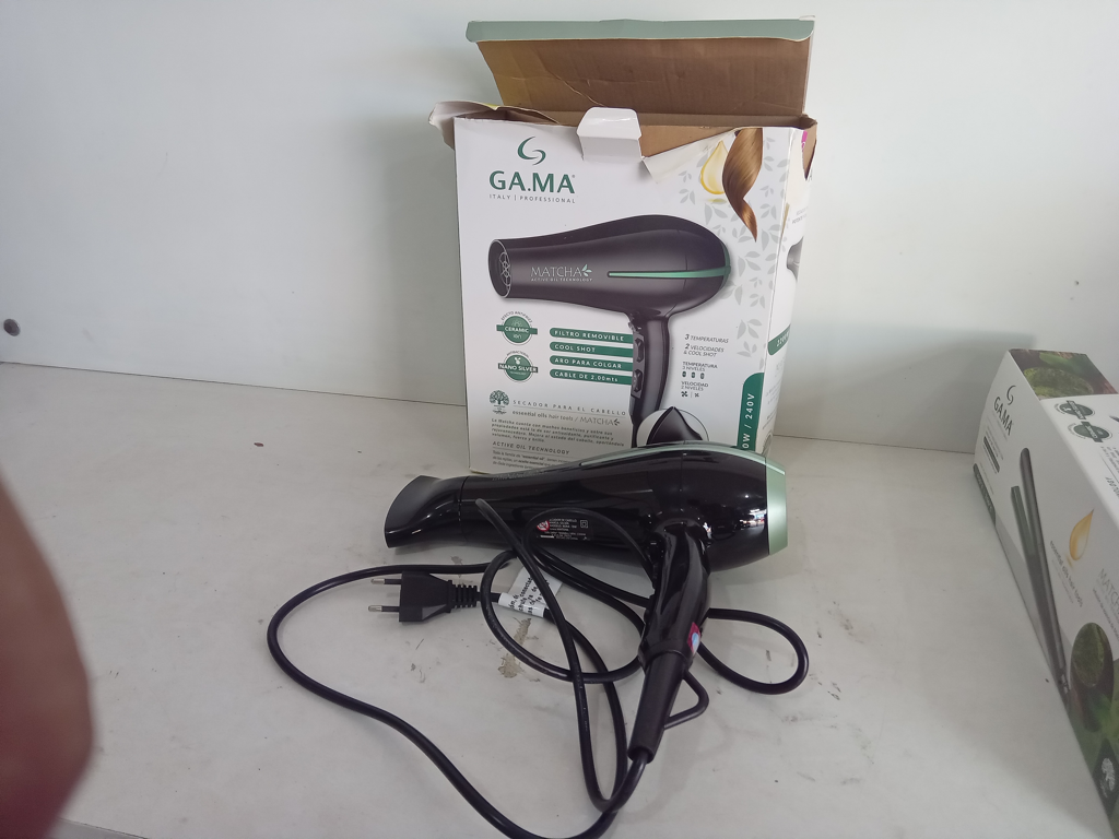 Secador De Pelo Marca Gama Modelo Bora-Dw Usado En Buen Estado Acc Manual De UsoPico