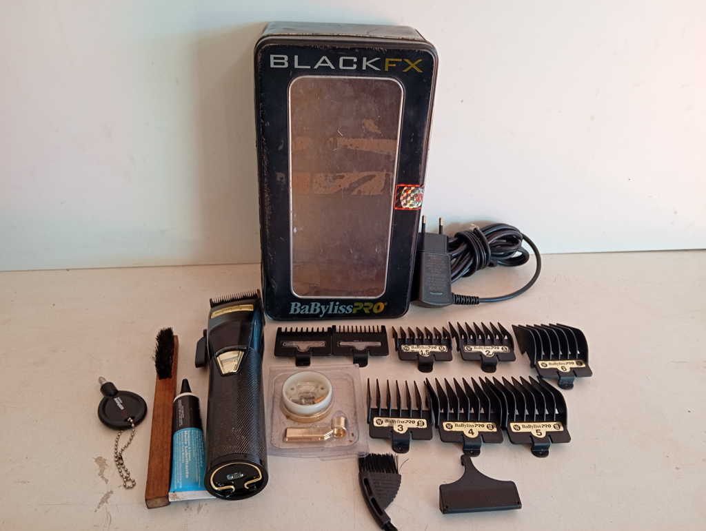 Maquina De Cortar Cabello Marca Babyliss Pro Modelo B870bnuz Acc 8 Dientes De CorteLlave2 CepillosCargador