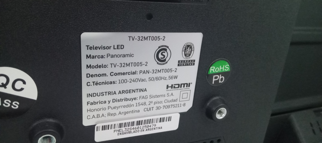 Foto 3 de Televisor Led Smart De 32 '' Marca Panoramic Modelo Pan-32mt005 Con Control Usado En Buen Estado Acc PatitasEn Caja
