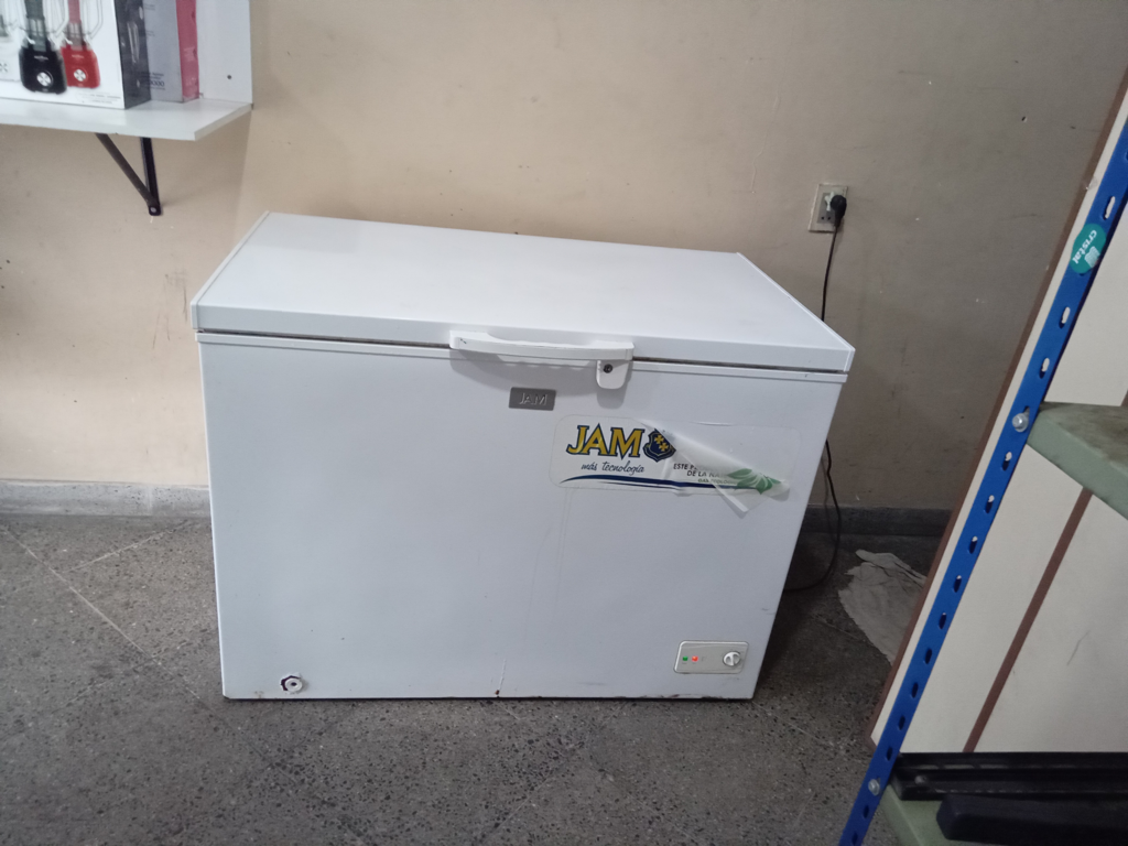 Congeladora / Frezzer Marca Jam Litros 320 Modelo Jams-380c Usado En Buen Estado Acc Canasta