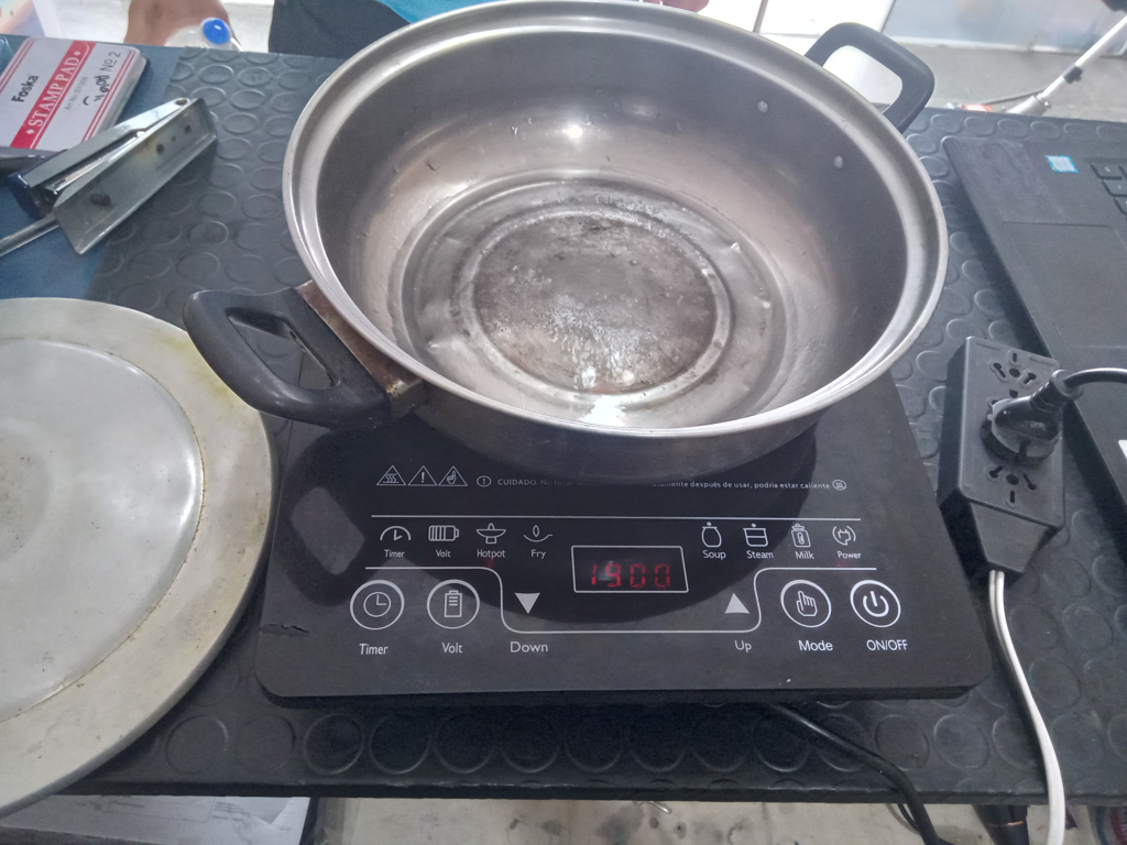 Cocina Electrica Tipo Inducción Marca Midas Modelo Md-Pi18c Usado En Buen Estado Acc Olla