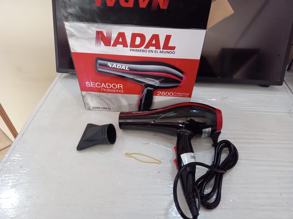 Secador De Pelo Marca Nadal Modelo Scn2018-1 Nuevo Sin Uso Acc Con Un Pico En Caja