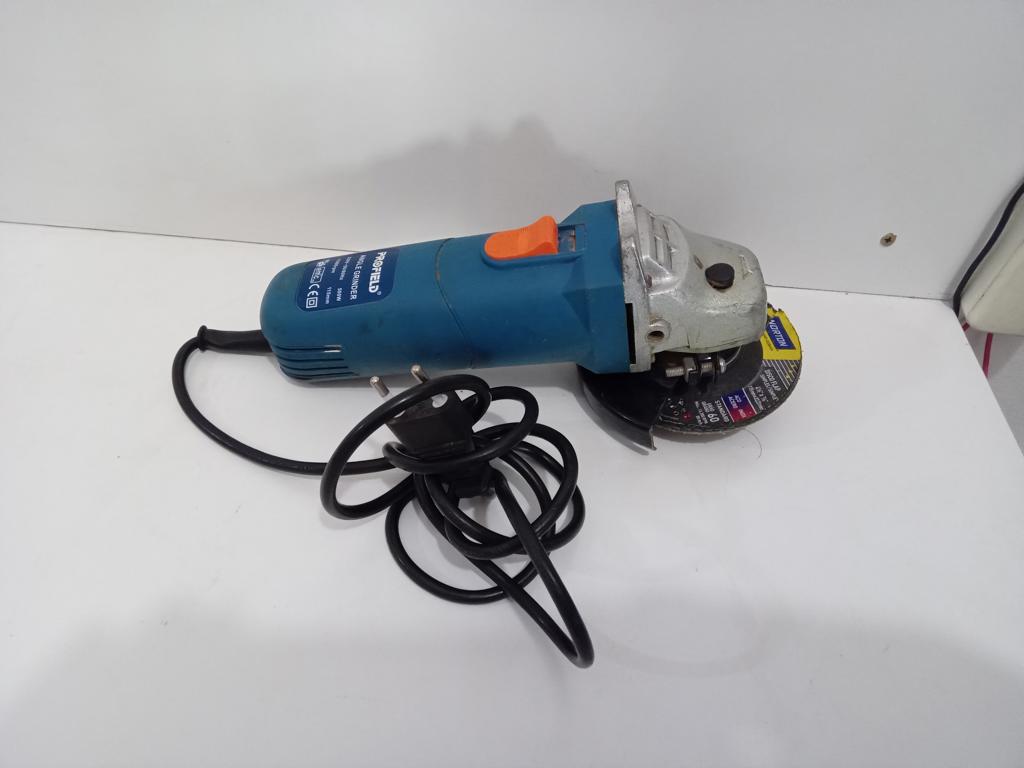 Pulidora Marca Profield Modelo Angle Grinder Tamaño Pequeño Usado Con Desgaste Acc ProtectorDisco