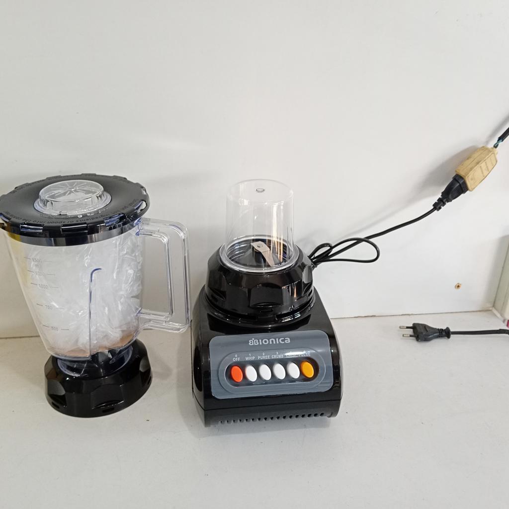 Licuadora Marca Bionica Modelo Rl150491 Velocidades Nuevo Sin Uso Acc Jarra De PlasticoCaja