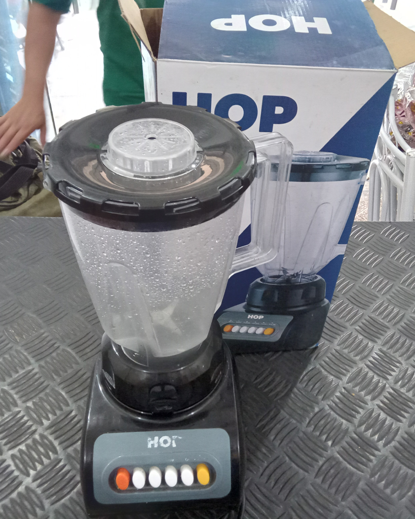 Foto 2 de Licuadora Marca Hop Modelo Yx-999b Velocidades Usado En Buen Estado Acc Jarra De PlasticoTapa