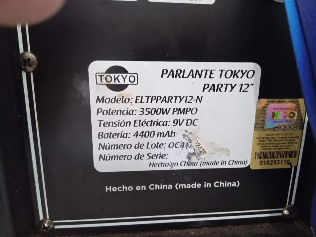Foto 2 de Equipo De Sonido Marca Tokyo Sin Control Modelo Eltpparty12-N Usado En Buen Estado Acc Cargador Microfono